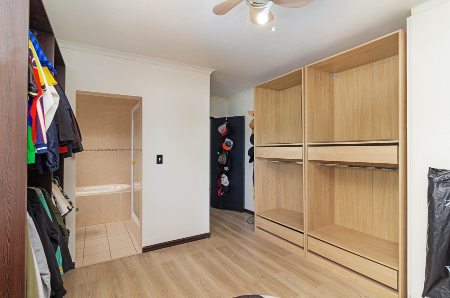 4 Bedroom Property for Sale in Milnerton Ridge Western Cape